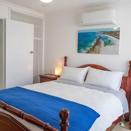Shabby Chic Shack - 2 Bedroom Beach Cottage Яншеп Екстериор снимка